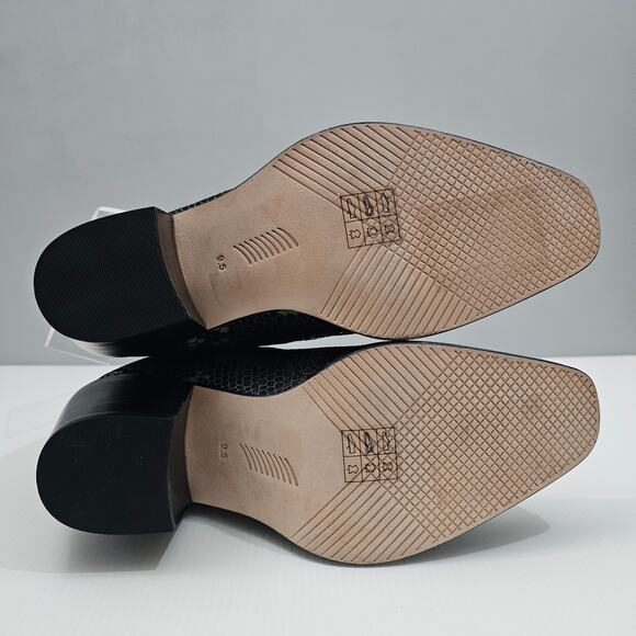 NEW Paige Emery Ankle Boot Womens 9.5 Black Snake Print Suede Western Chelsea - Picture 12 of 14